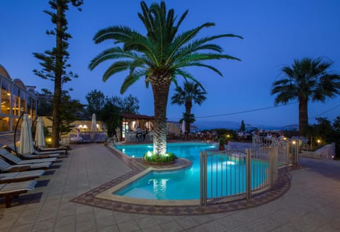 Night, Summer, Garden, Garden, Lounge or bar, On site, Swimming pool, Swimming pool, Swimming pool