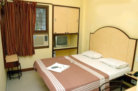 Aditya Inn Hotel in Puducherry