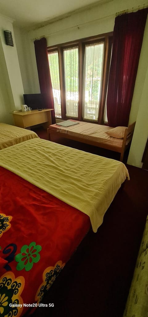 Homestay Triniti Vacation rental in Parongpong