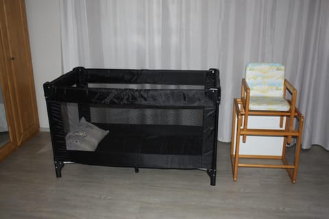 Bedroom, young children, cot