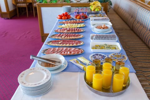 Bed & Breakfast Senator Übernachtung mit Frühstück in Podstrana