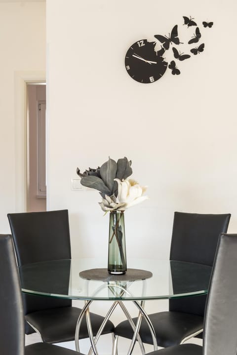 Decorative detail, Dining area