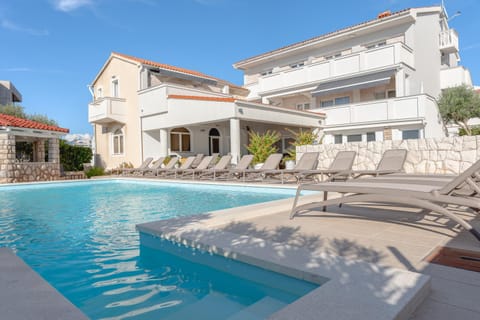 Property building, Swimming pool