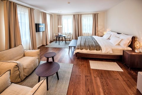 TV and multimedia, Photo of the whole room, Bedroom