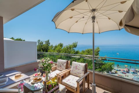 Balcony/Terrace, Decorative detail, Sea view