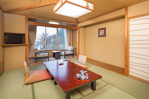 Dogashima Onsen Hotel Ryokan in Shizuoka Prefecture