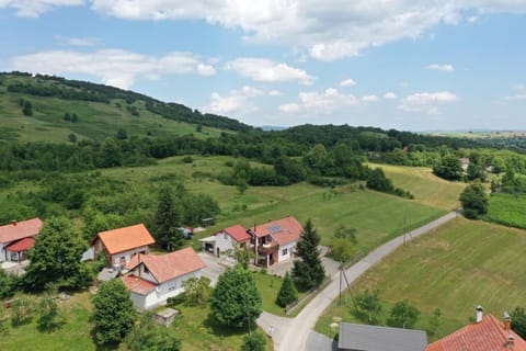 Property building, Bird's eye view, View (from property/room), Garden view, Mountain view, Street view, Quiet street view