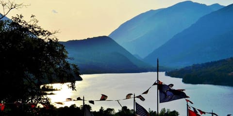 Balcony/Terrace, Lake view, Mountain view