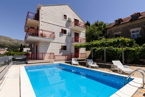 Property building, Swimming pool