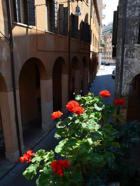Facade/entrance, Neighbourhood, Balcony/Terrace