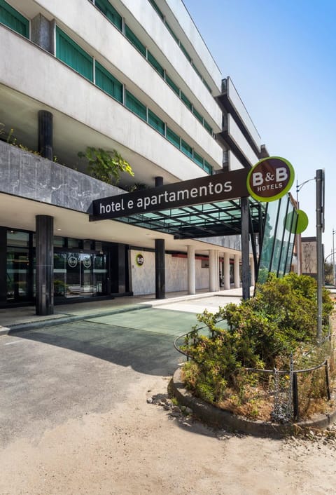 Property building, Facade/entrance, Logo/Certificate/Sign