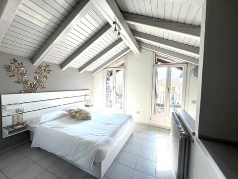 IRIS 1 lago di Como Apartment in Dongo