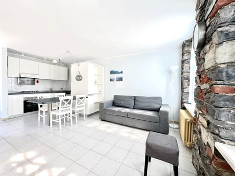 IRIS 1 lago di Como Apartment in Dongo