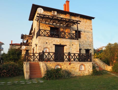 Halkidiki Luxurious Stonehouses Casa in Halkidiki