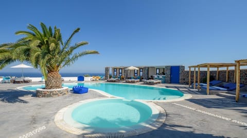 Pool view, Sea view, Swimming pool