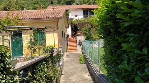 Come a casa Wohnung in Framura