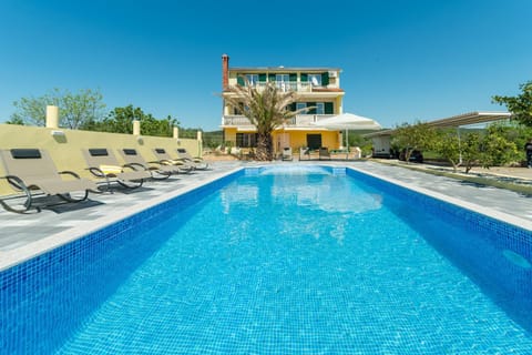 Property building, Pool view, Swimming pool