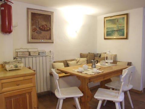 Cozy Holiday Home in Tuscany near wooded area Copropriété in Donoratico