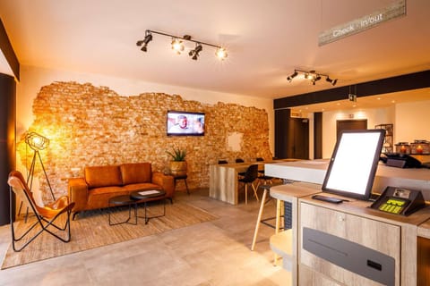 Lobby or reception, On site