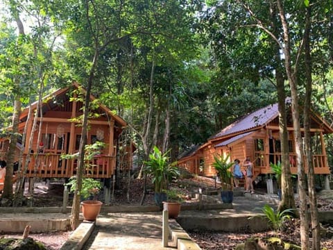 The Wavy Sailor Bungalow's Hotel in Sihanoukville