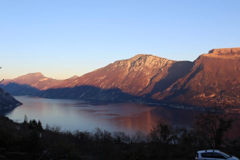 Villa Panoramica Casa in Tremosine