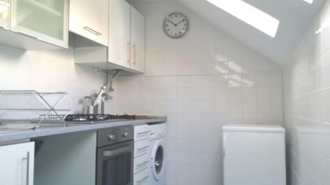 Kitchen or kitchenette, dishwasher, minibar, pet friendly, stove