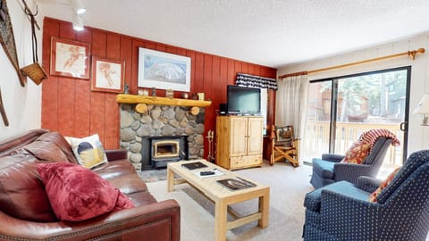 Rustic Summit 237 On Free Shuttle Route Condominio in Mammoth Lakes