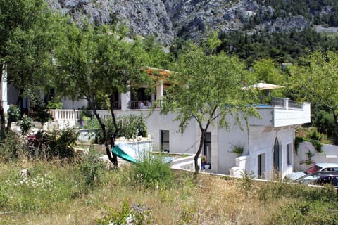 Holiday house with a swimming pool Kotisina, Makarska - 6808 Casa in Tučepi