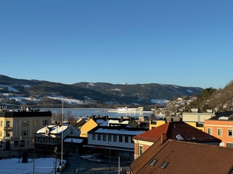 View (from property/room), Lake view, Mountain view