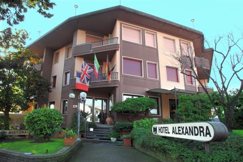 Facade/entrance, Garden view