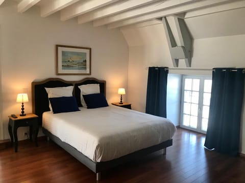 Manoir 1685 Saint Malo Bed and Breakfast in St-Malo