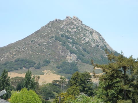 Nearby landmark, Natural landscape, Mountain view