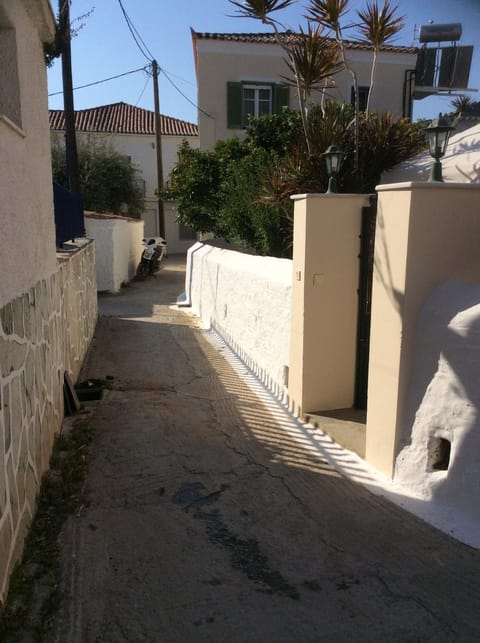 Toula's House Apartment in Spetses