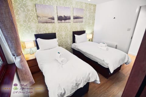 Spring, Bedroom, City view, Garden view