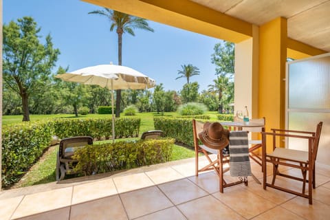 Balcony/Terrace, Garden view