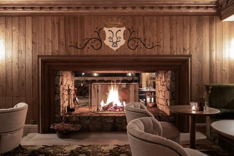 Lounge or bar, flat iron