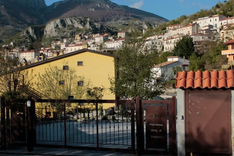 Property building, Staff, Facade/entrance, People, Property logo or sign, View (from property/room), Animals, Mountain view, Entertainment, Family