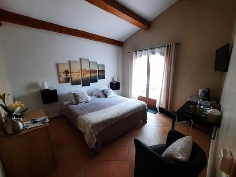 Villa Asunda B&B Spa & Sauna, Chambres d'Hôtes Alojamiento y desayuno in Saint-Maximin-la-Sainte-Baume