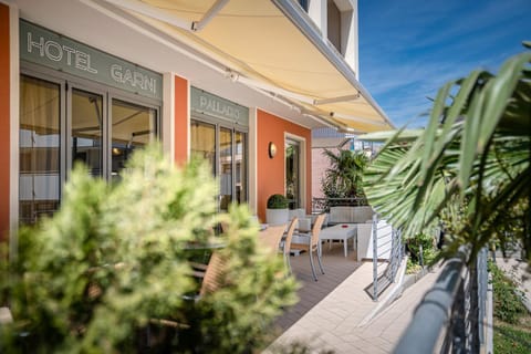 Property building, Balcony/Terrace
