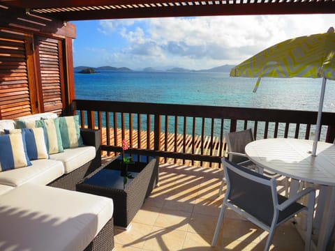 2BR Luxury Beachfront Duplex Villa on Sapphire Beach III Resort in Virgin Islands (U.S.)