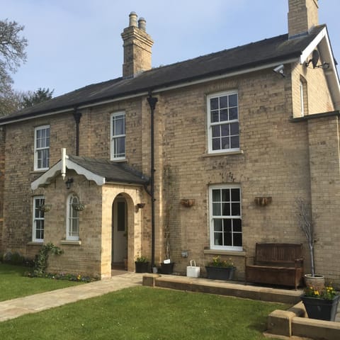 Property building, Facade/entrance, Garden view