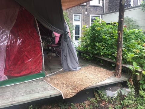 Vintage Dome Igloo tent, Lange Haven Schiedam Campground/ 
RV Resort in Rotterdam