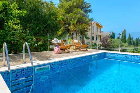 Tandem Apartments with Swimming pool Copropriété in Cavtat