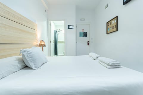 Easy Sants by Bossh! Bed and Breakfast in L'Hospitalet de Llobregat