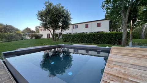 Garden, Hot Tub, Garden view