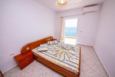 Bedroom, Sea view