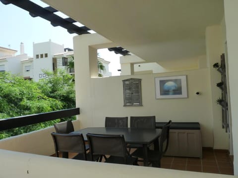 2010-Superb apt 2 bedrooms in complex with pool Condo in San Luis de Sabinillas