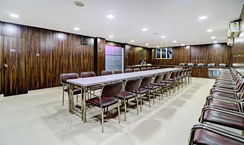 Meeting/conference room