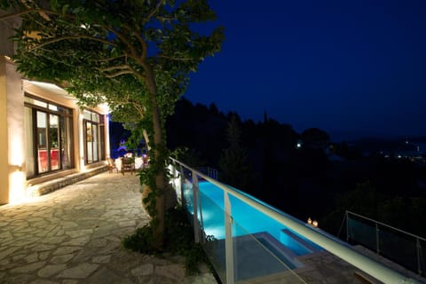 Facade/entrance, Night, Neighbourhood, Natural landscape, Summer, Balcony/Terrace, On site, Garden view, Landmark view, Mountain view, Pool view, Sea view, Area and facilities, Swimming pool, Swimming pool