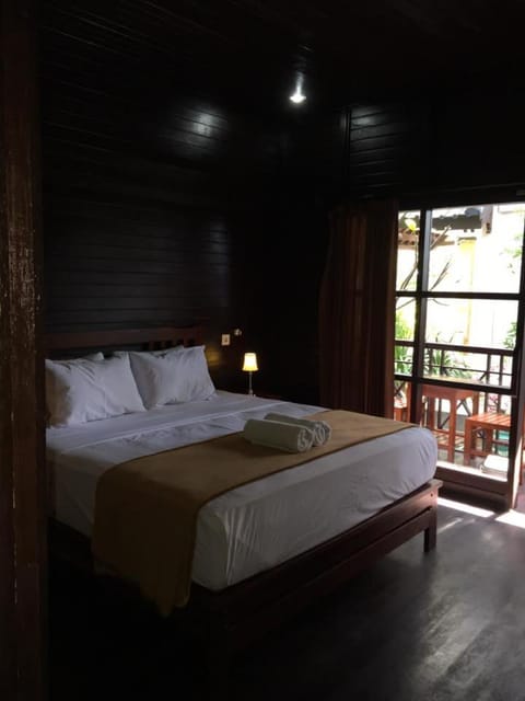 Linda Beach Hotel Campground/ 
RV Resort in Nusapenida